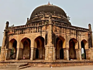 Tomb of Adham Khan Photo
